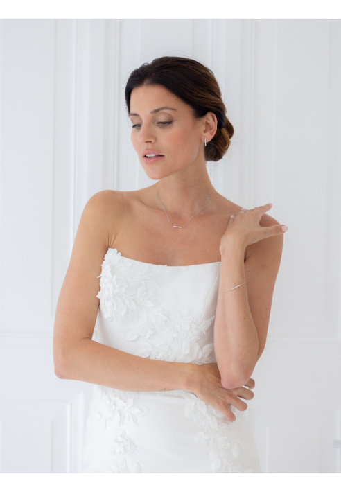 Abrazi Mila Orecchini ()