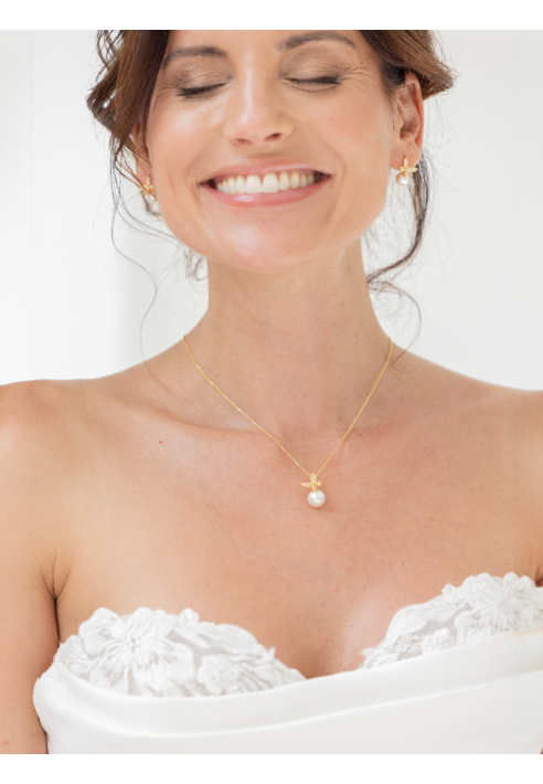 Abrazi Flora Collana ()