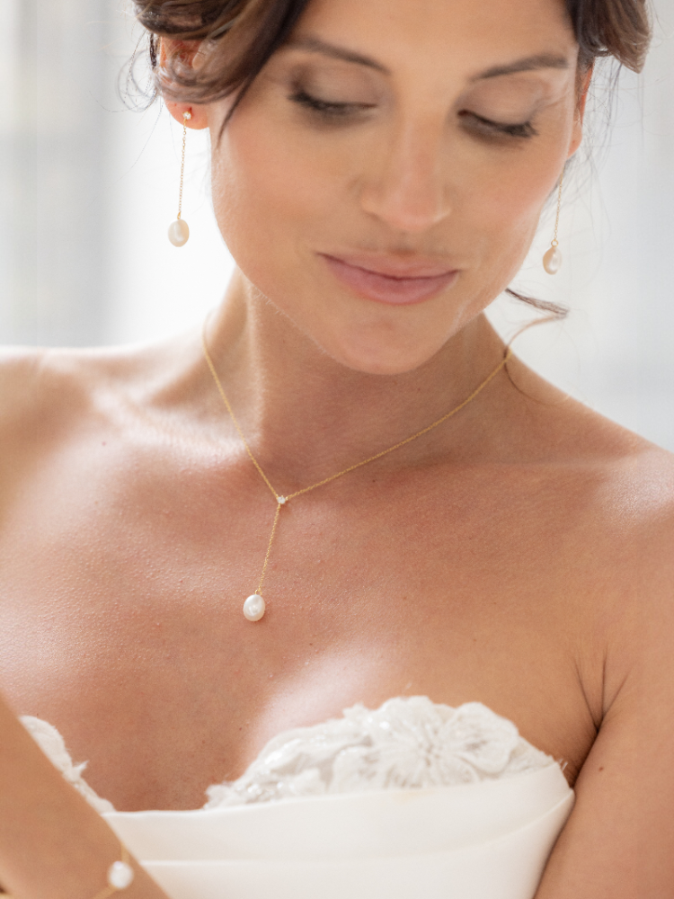 Abrazi Ashley Orecchini main product photo