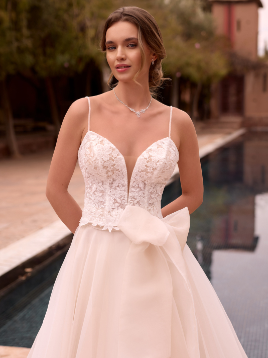 Bianco Evento E499 Top main product photo